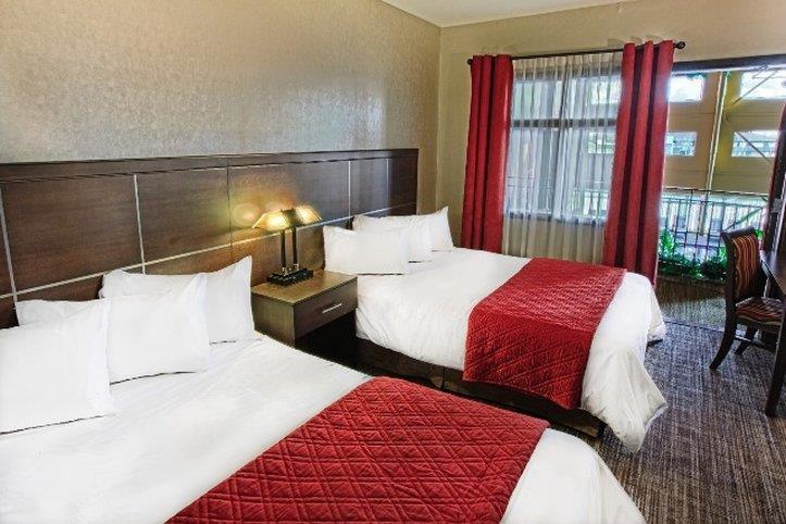 Hotel Ambassadeur Et Suites Quebec City Room photo
